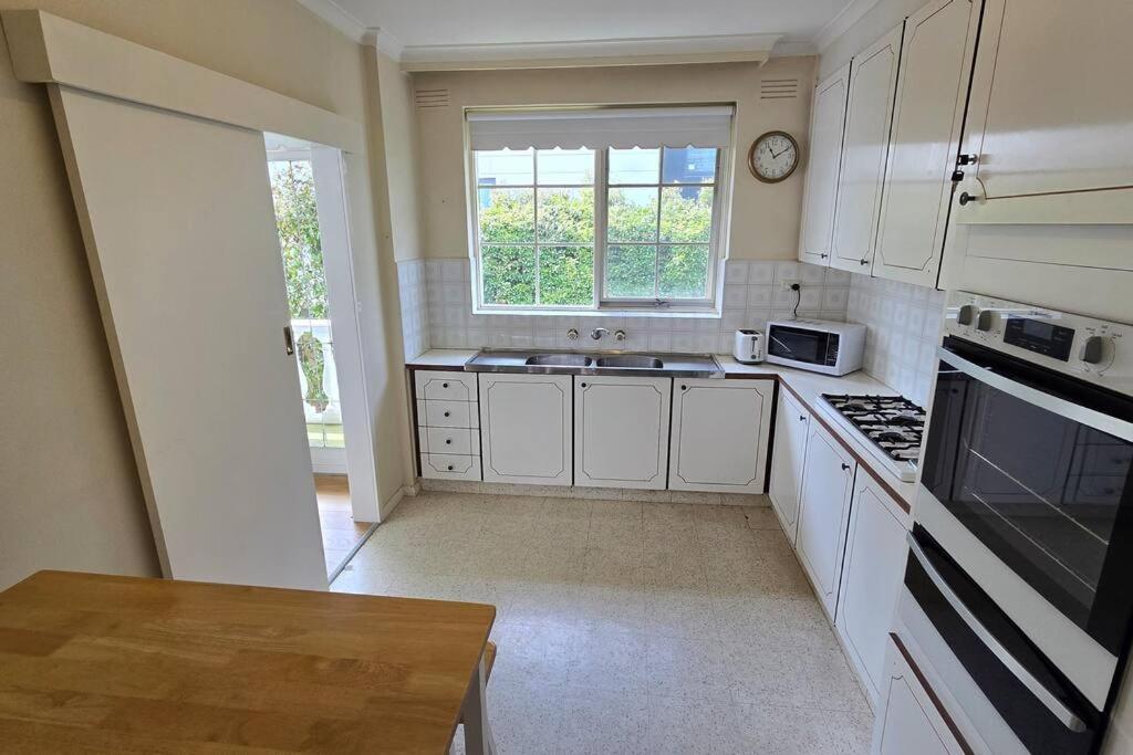 Elsternwick Easy Living - 2 Bedroom Sleeping 4 Мельбурн Экстерьер фото